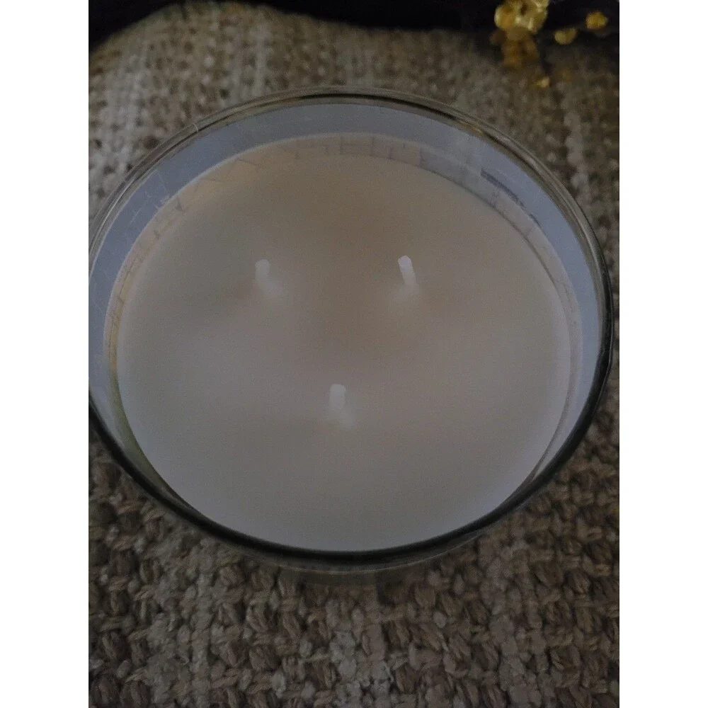 Sweet Kiwi & Starfruit - Bath and Body Works 3-wick Candle